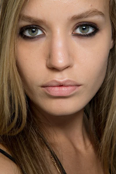 Look 2